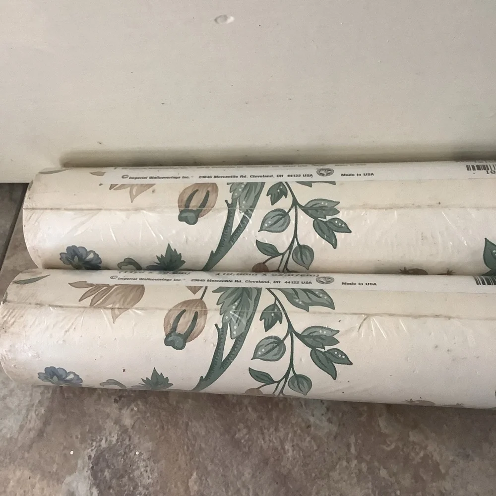 Vintage Imperial Wallcoverings Wallpaper Red Blue Green Floral Vine Unopened New